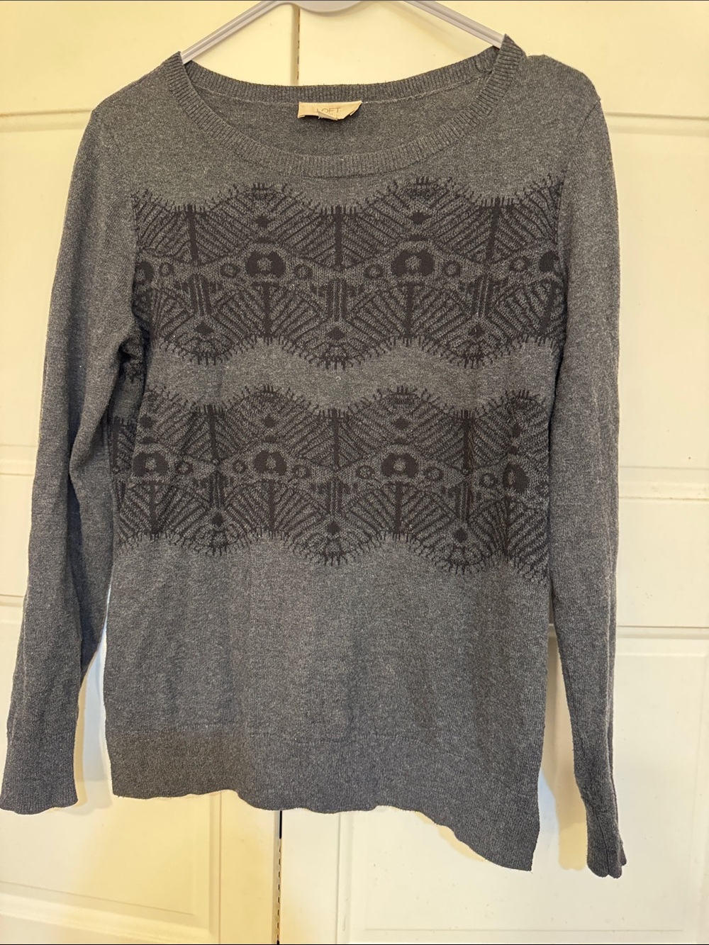LOFT Gray Patterned Crewneck Sweater - Classic Comfort